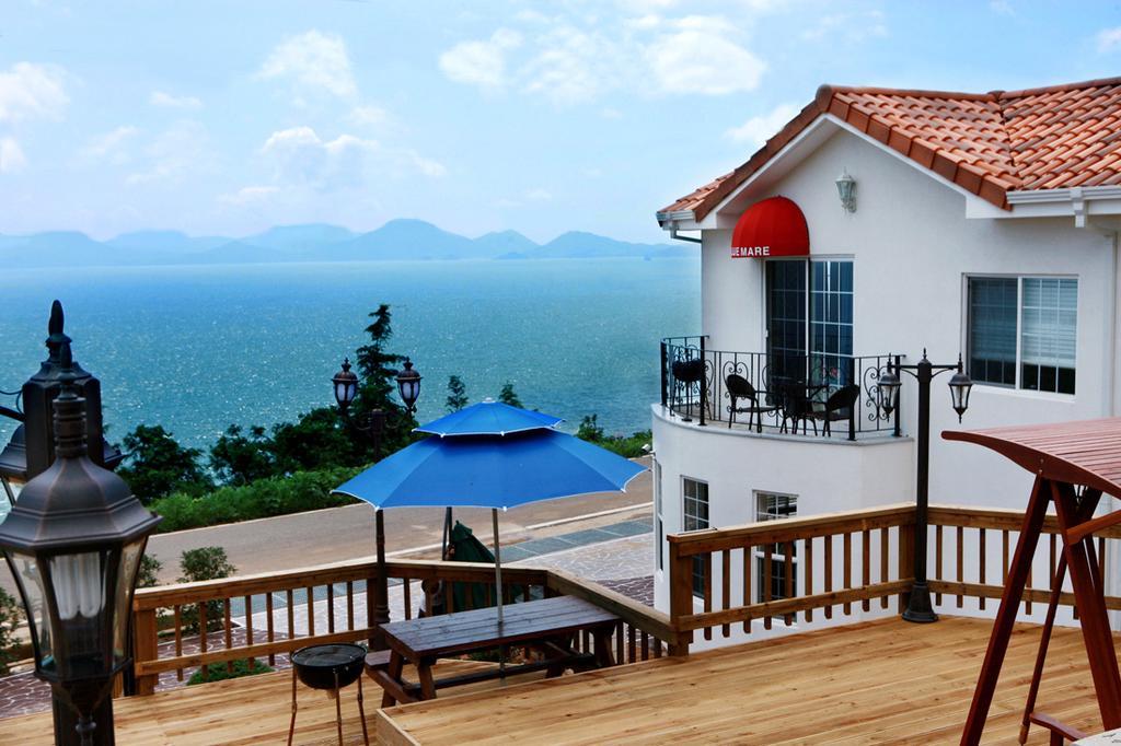 Namhae Bluemare Pension Exterior foto