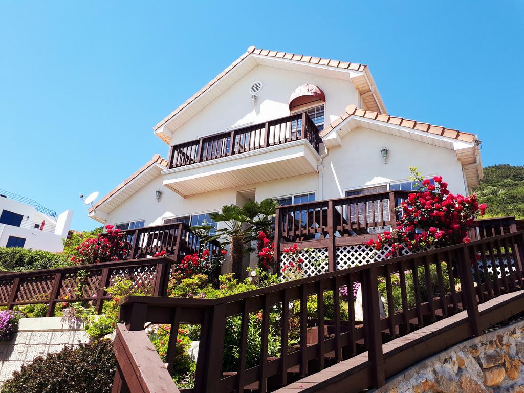 Namhae Bluemare Pension Exterior foto