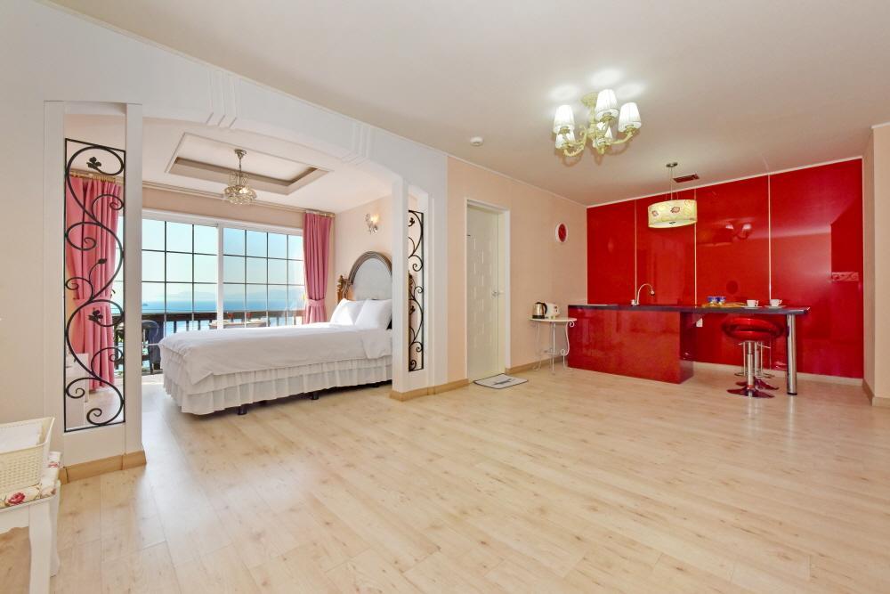 Namhae Bluemare Pension Exterior foto