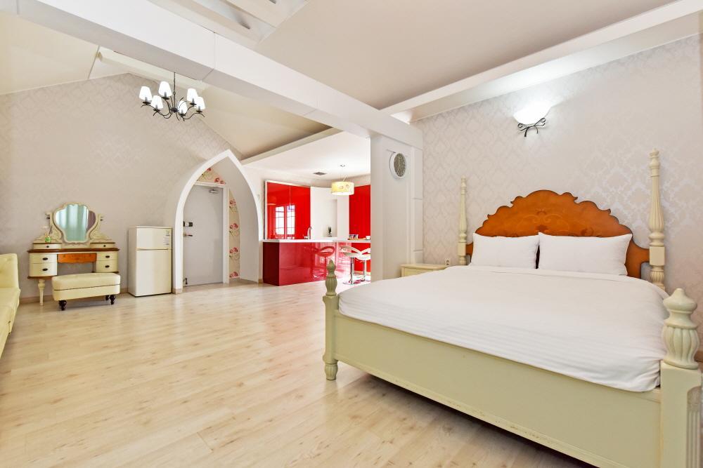 Namhae Bluemare Pension Exterior foto