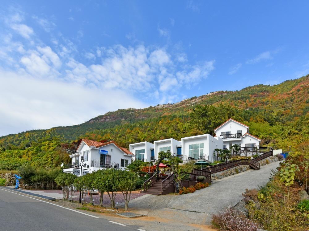 Namhae Bluemare Pension Exterior foto