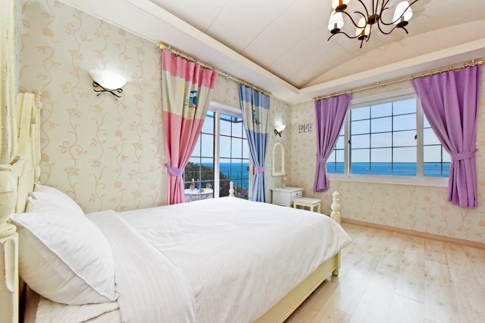 Namhae Bluemare Pension Exterior foto