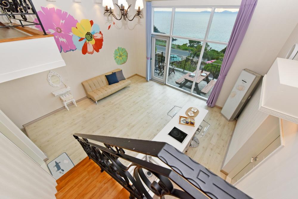 Namhae Bluemare Pension Exterior foto