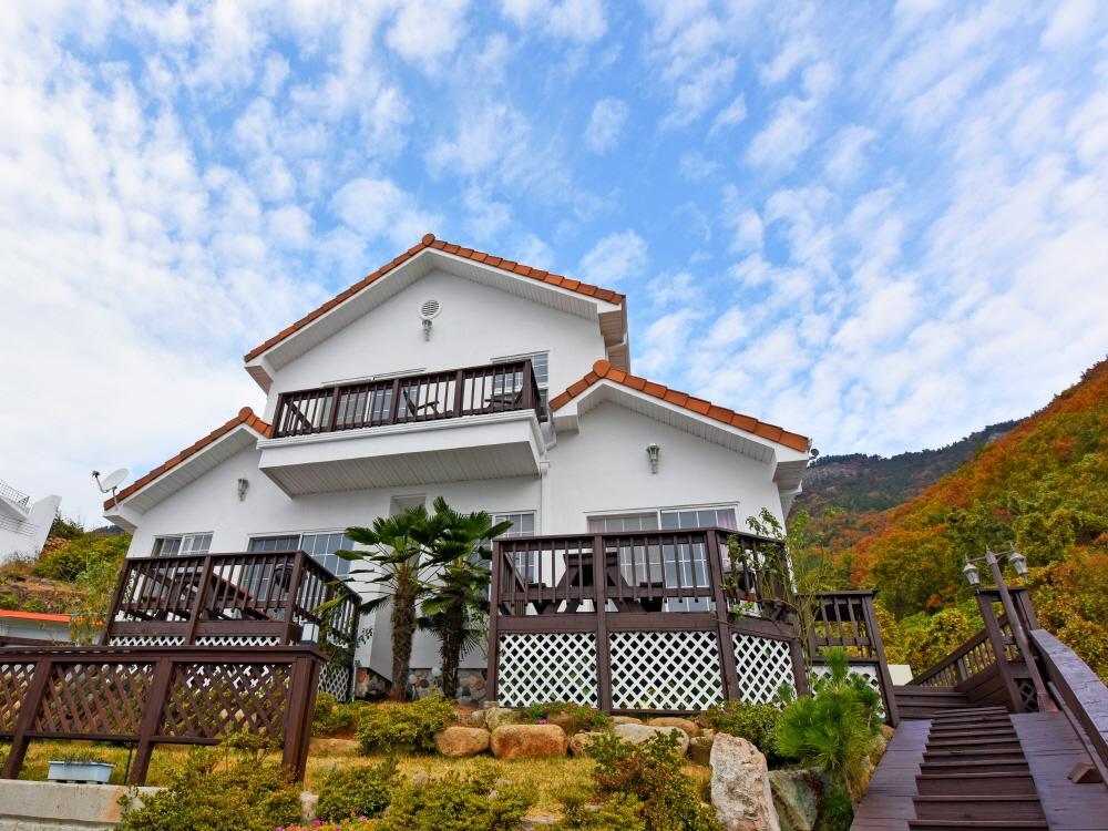 Namhae Bluemare Pension Exterior foto
