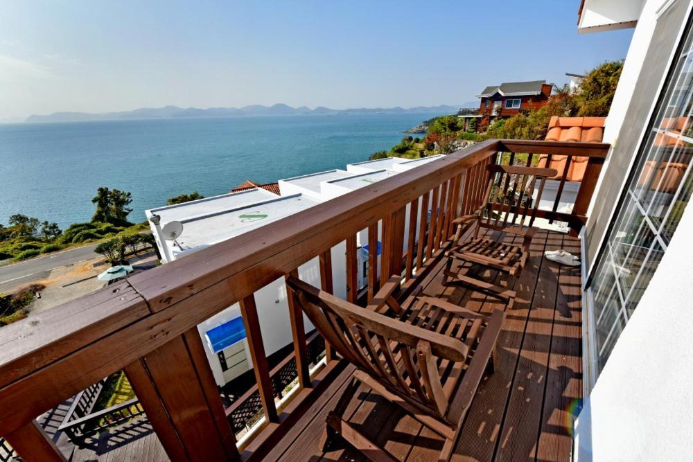 Namhae Bluemare Pension Exterior foto